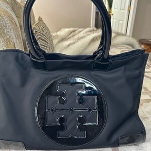 Tory Burch - Ella Large Tote - Nylon and Black Patent